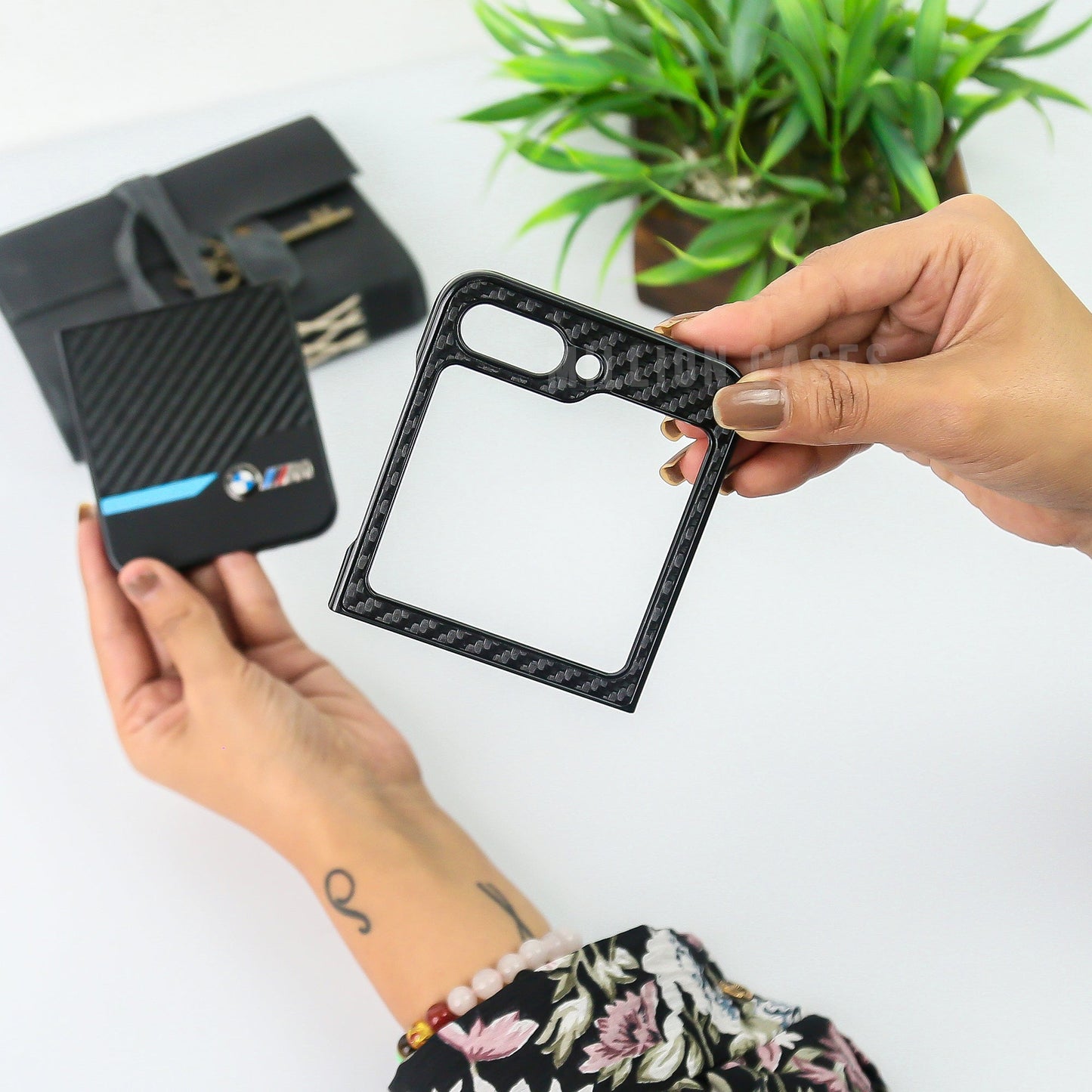 Galaxy Z Flip5 BMW Carbon Fiber Case casemarts